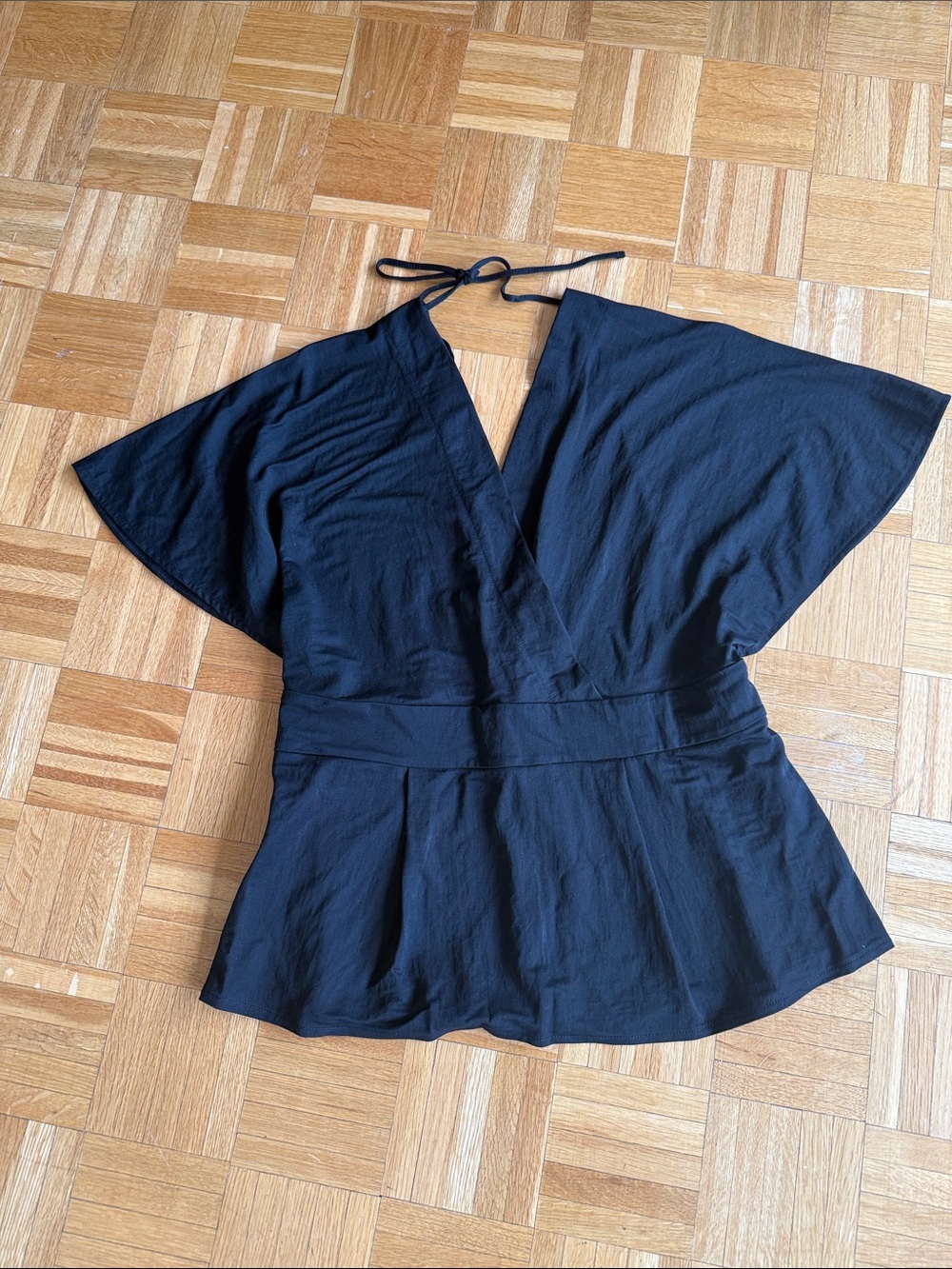 United Colors Of Benetton Black top. Never worn.